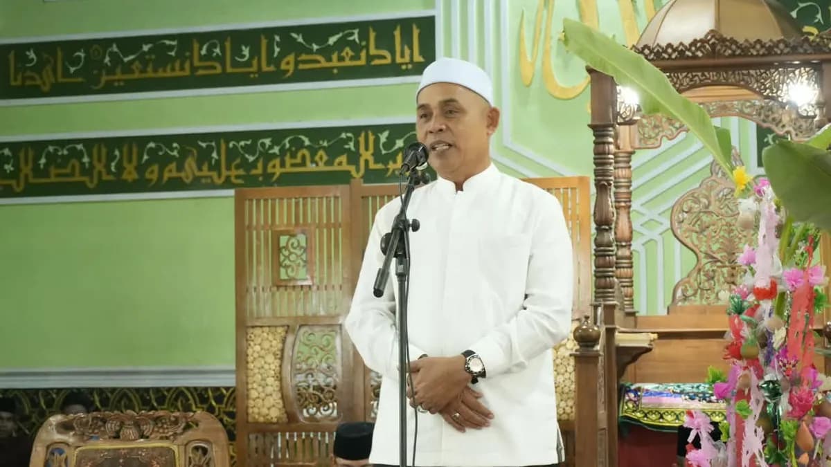 Bupati Herman Ajak Masyarakat Kuala Lahang Teladani Akhlak Rasulullah SAW
