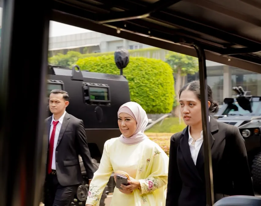Sambut Arahan Presiden soal Perlinsos, Menkomdigi: Digitalisasi Harus Pangkas Waktu dan Biaya Masyarakat