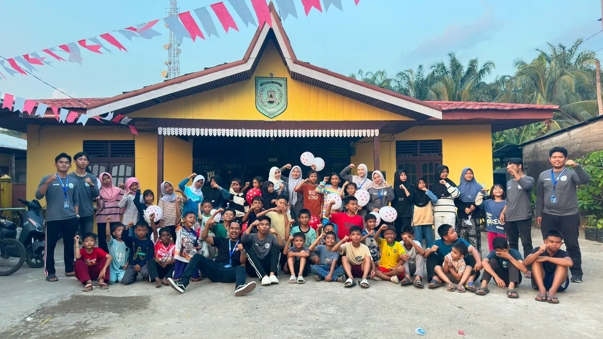 KKN UNISI Sungai Salak 2026 Ikut Meriahkan Kemerdekaan dengan Lomba Anak-Anak