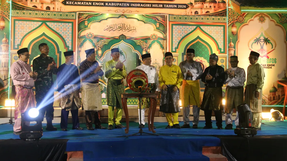 Bupati Herman Buka MTQ ke-41 Kecamatan Enok, Dorong Lahirnya Qori dan Qoriah Berprestasi