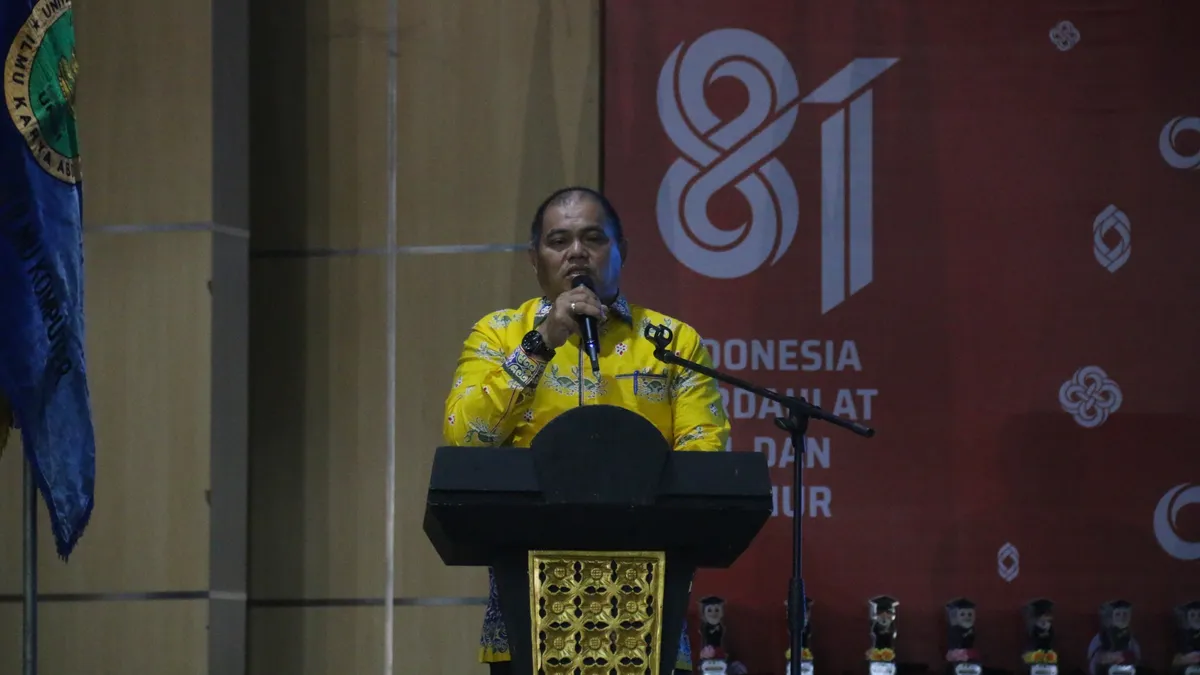 malam puncak sistem informasi award ke-8 tahun 2026, pemkab inhil apresiasi prestasi mahasiswa dan dosen
