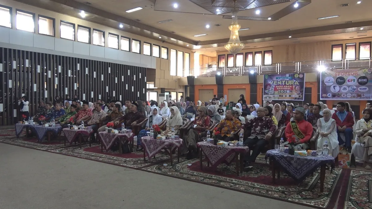 Bupati Indragiri Hilir Herman mengukuhkan Pengurus Forum Anak Kabupaten Inhil periode 2026-2028 di Gedung Daerah Engku Kelana Tembilahan.
