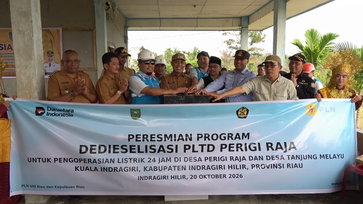 Bupati Herman Serahkan SHM Warga Transmigran, UPT Tiram Jaya Disiapkan Menjadi Dusun Mandiri