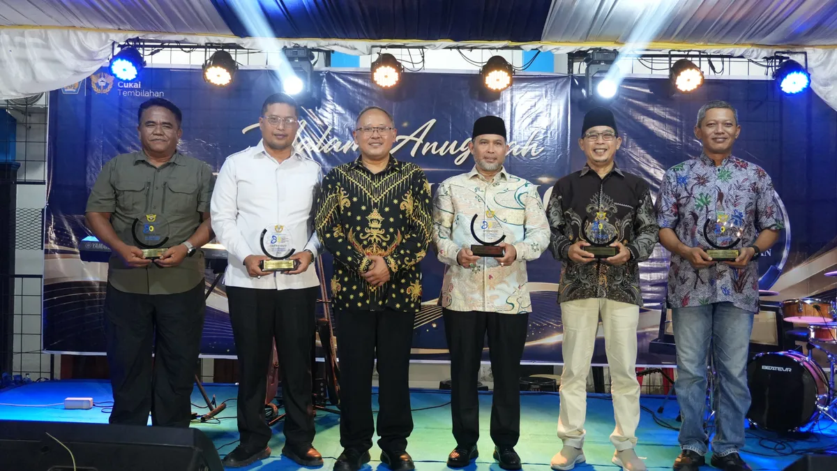 Pemkab Inhil Raih Sri Gemilang Customs Award 2026 atas Sinergi dengan Bea Cukai Tembilahan