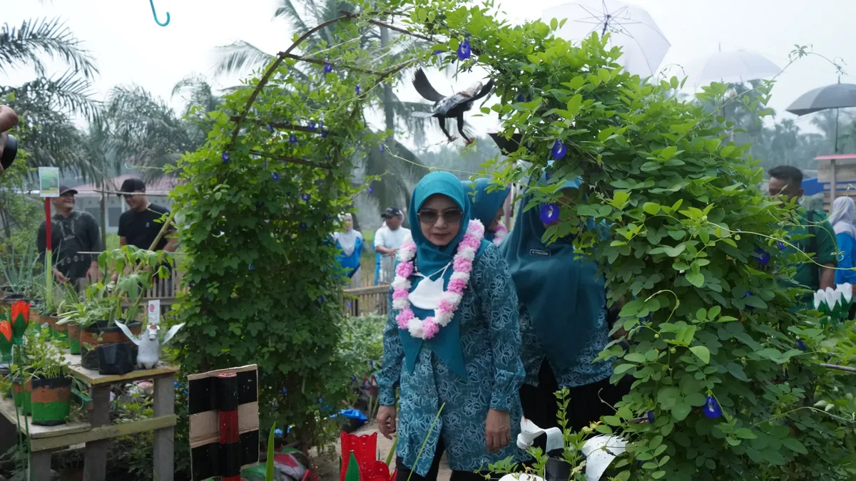 Katerina Susanti Herman Dorong Kemandirian Pangan Keluarga melalui Kebun Dasa Wisma di Nusantara Jaya
