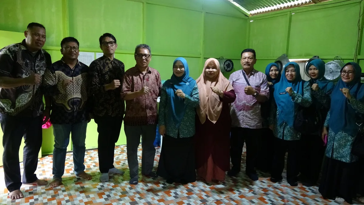 Ketua TP PKK Inhil Katerina Susanti Apresiasi Bantuan Sosial PT RSUP Pulau Burung untuk Lansia
